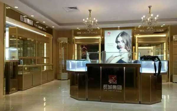 精品玻璃展柜定做哪個廠家比較可靠？